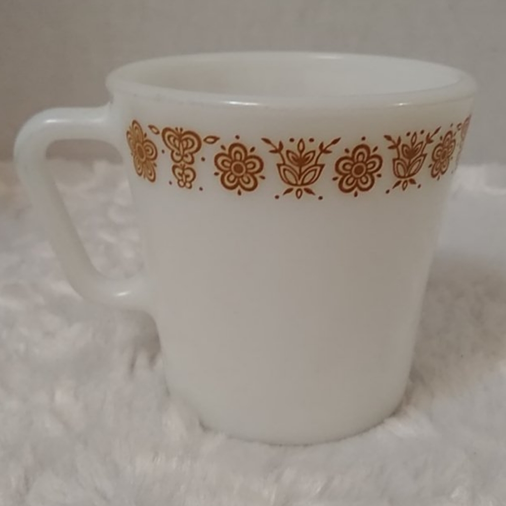 Pyrex Gold Butterfly mug